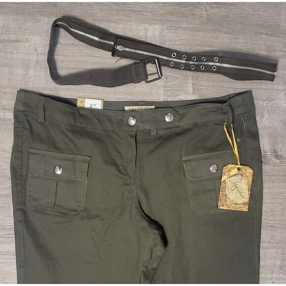 NWT WOMEN'S MOKACHINO CHINO‎ PANTS-SIZE: 18 OLIVE GREEN BELTED ZIPPER ANKLE - Picture 1 of 11